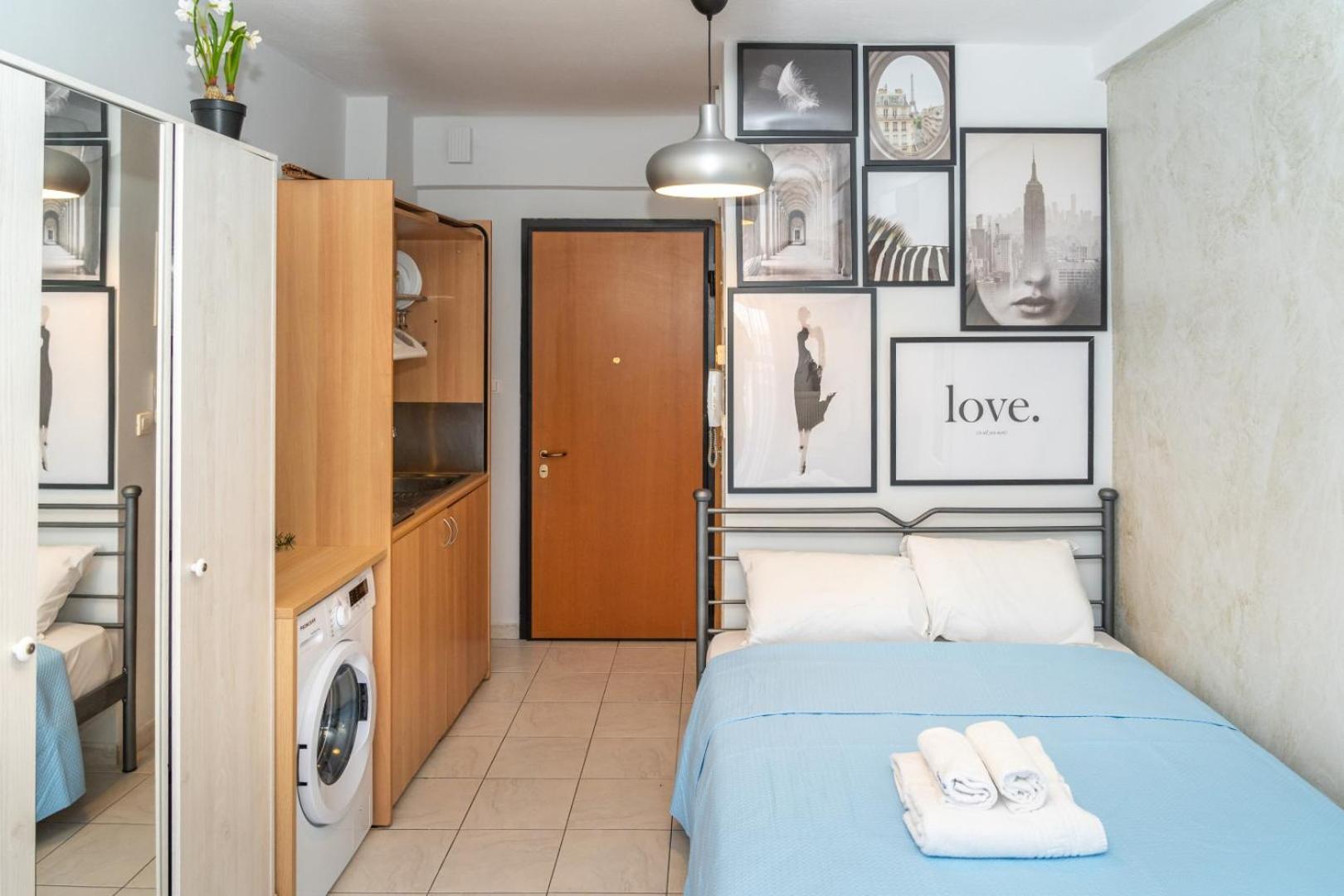 Kosmos Service Apartment Beautiful Studio 3 With Additional Cost Parking Salonicco Esterno foto