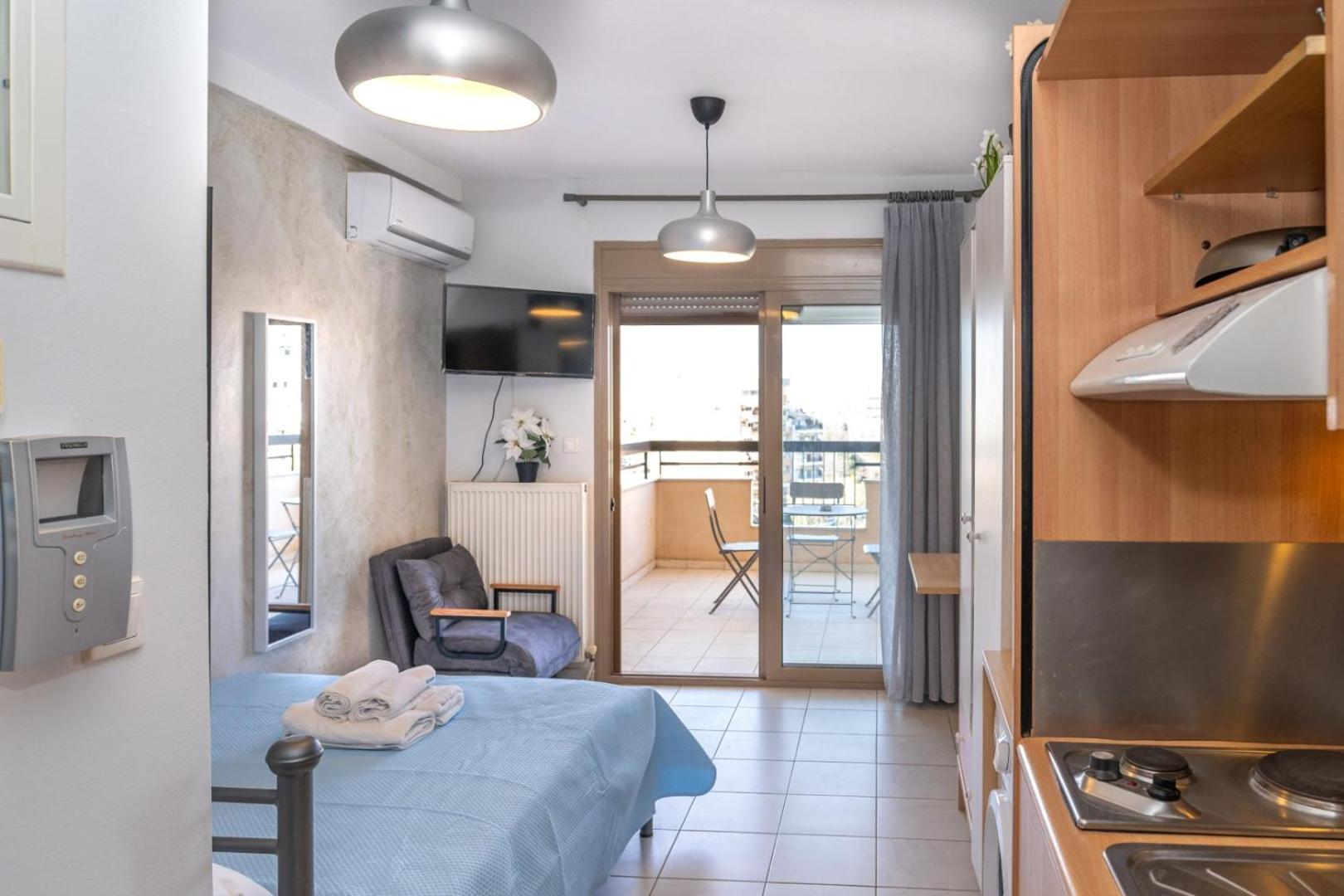 Kosmos Service Apartment Beautiful Studio 3 With Additional Cost Parking Salonicco Esterno foto