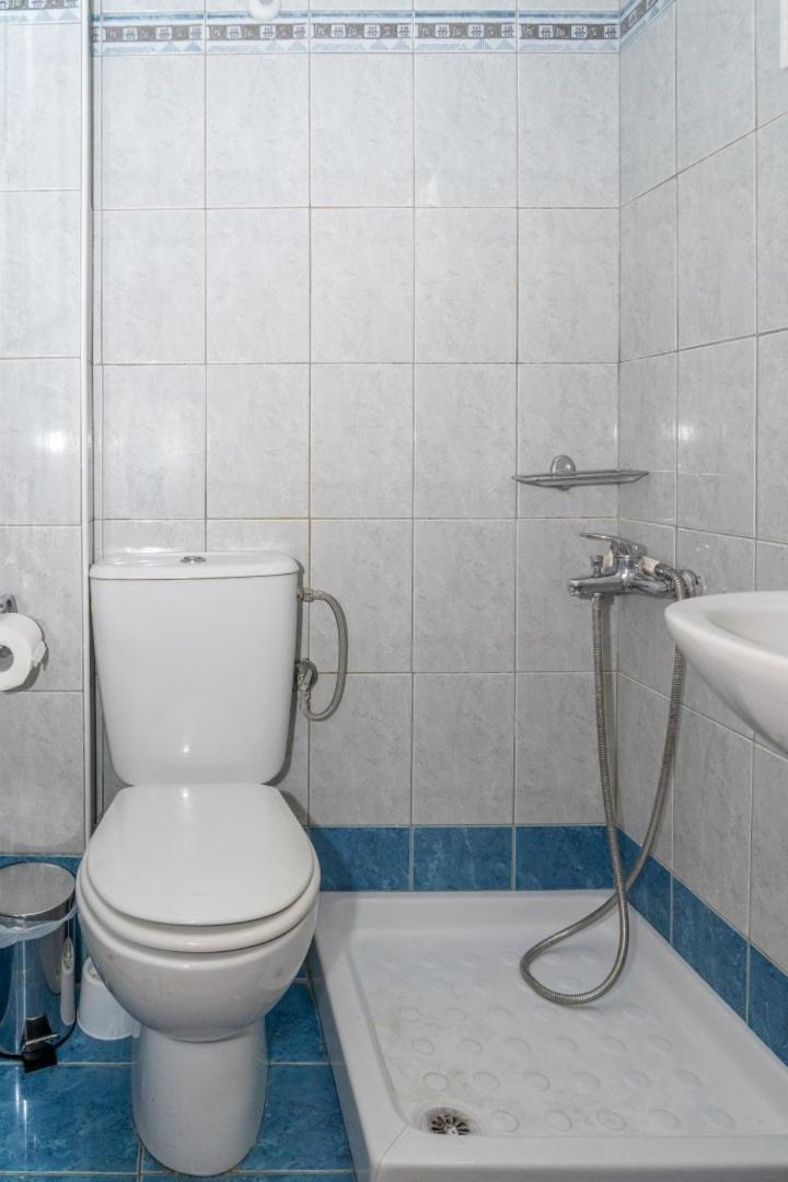 Kosmos Service Apartment Beautiful Studio 3 With Additional Cost Parking Salonicco Esterno foto