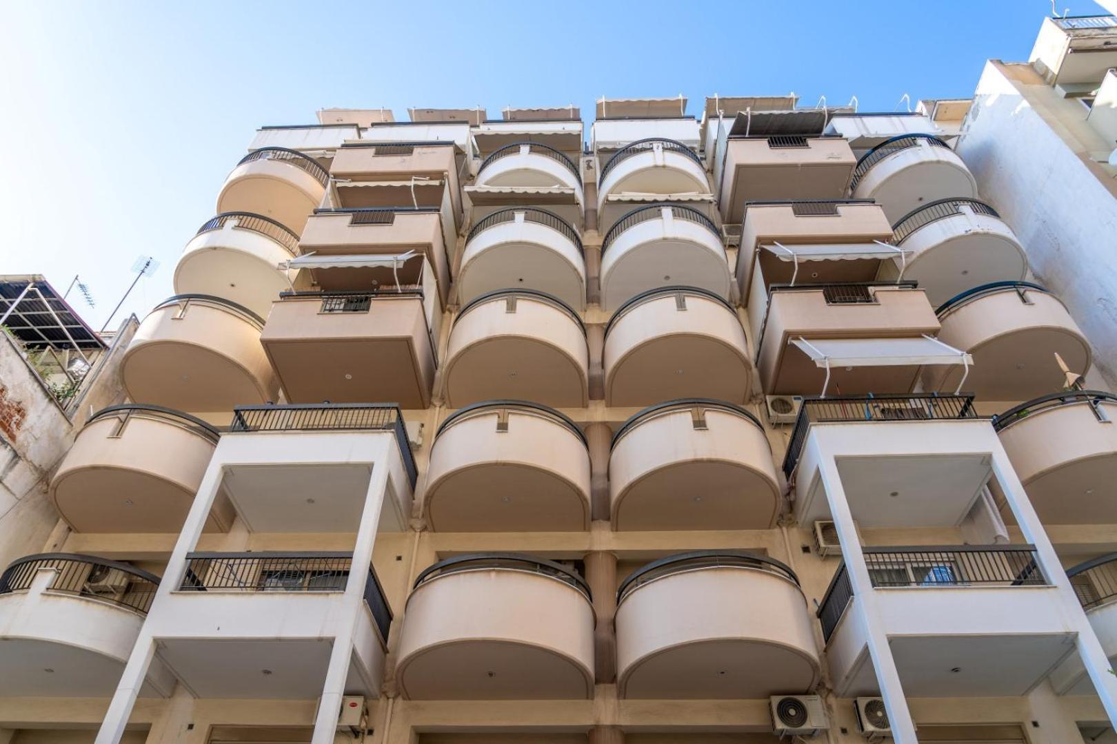 Kosmos Service Apartment Beautiful Studio 3 With Additional Cost Parking Salonicco Esterno foto