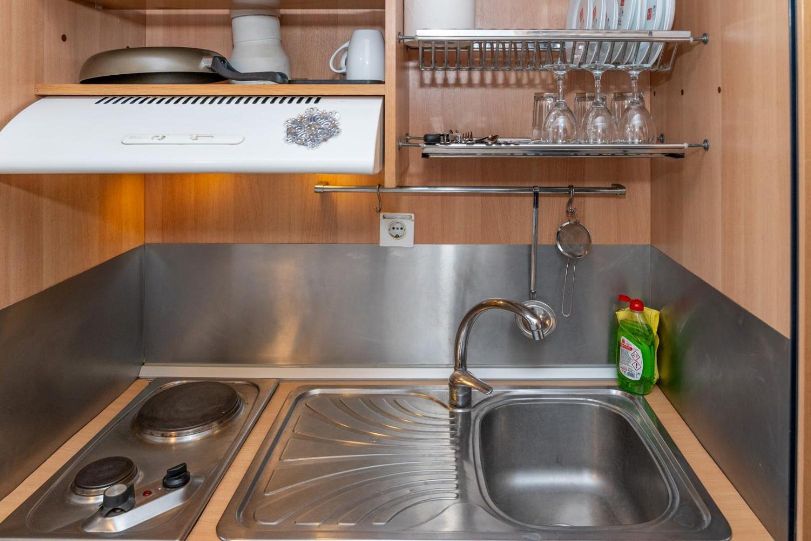 Kosmos Service Apartment Beautiful Studio 3 With Additional Cost Parking Salonicco Esterno foto