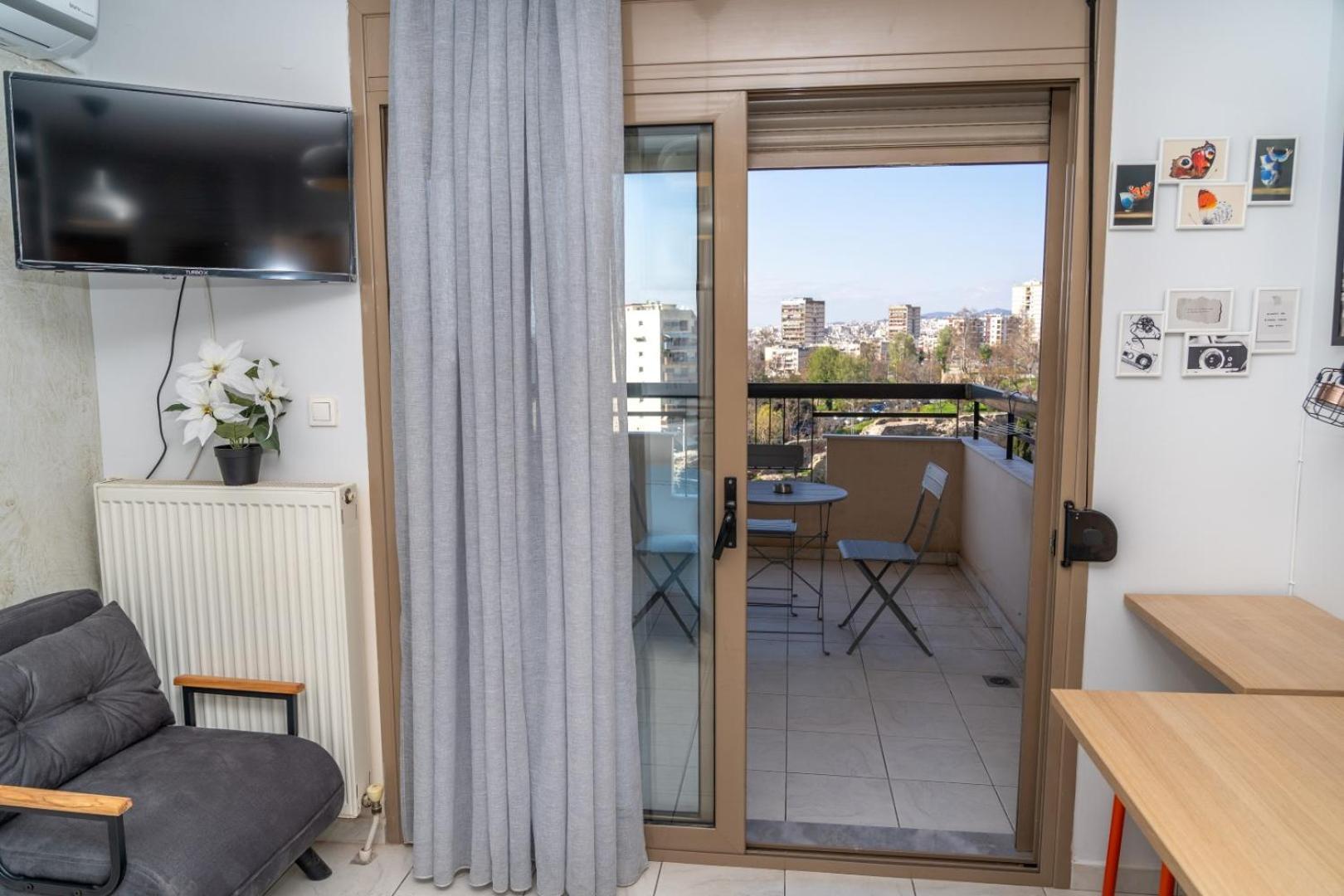 Kosmos Service Apartment Beautiful Studio 3 With Additional Cost Parking Salonicco Esterno foto